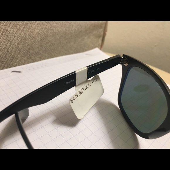 Ray-ban sunglasses SOLD 🥺 - Picture 5 of 5